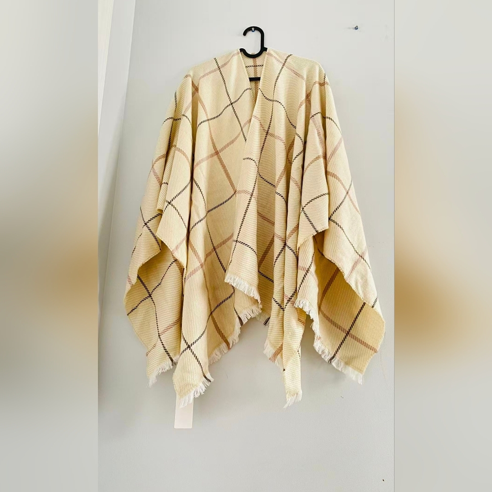 New Uniqlo Plaid Fringe Poncho
